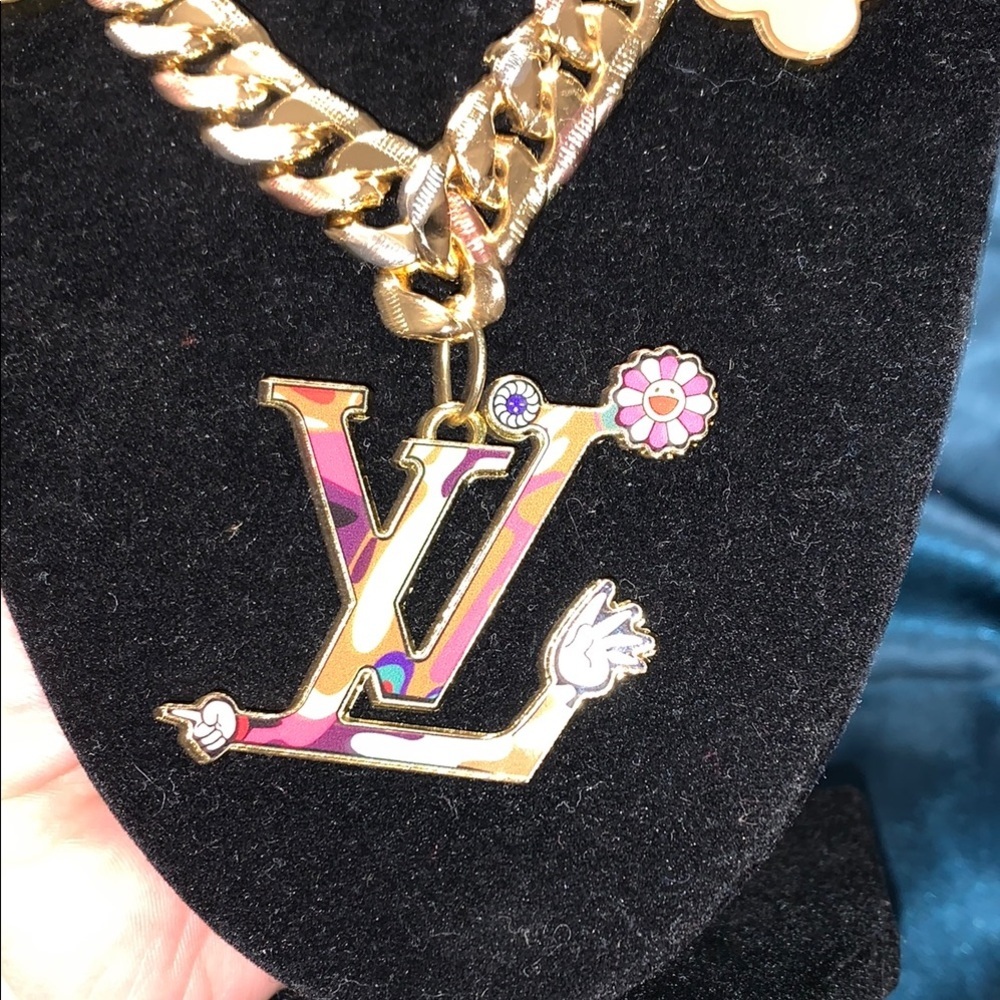 Uber Rare Louis Vuitton Stamped Takashi Murakami Pendant w/generic Chain - Picture 3 of 7